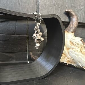 Skull necklace silver